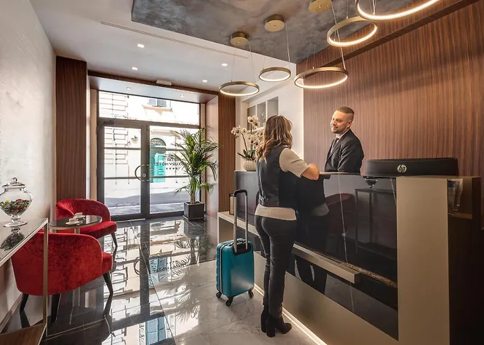 Dharma Luxury & Hotel 4*