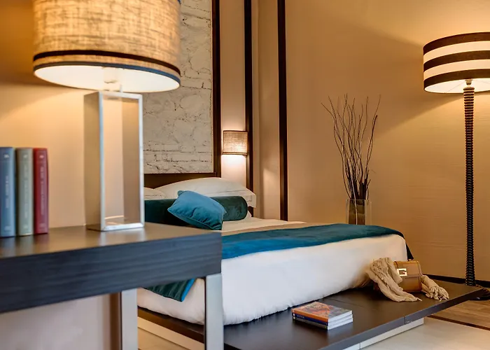 Dharma Luxury & 4*