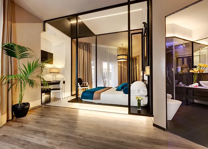 Dharma Luxury & 4*