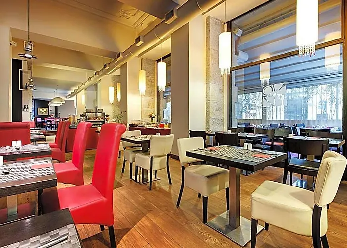 Hotel Dharma Luxury & 4*